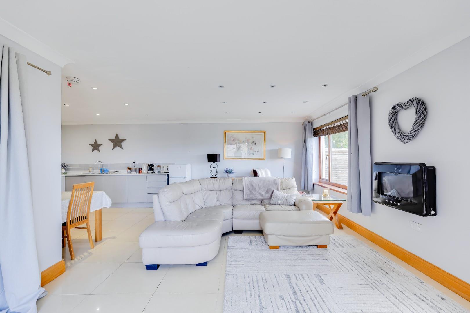 1 Coed Masarnen, Colwinston, Cowbridge, Vale of Glamorgan, CF71 7NG